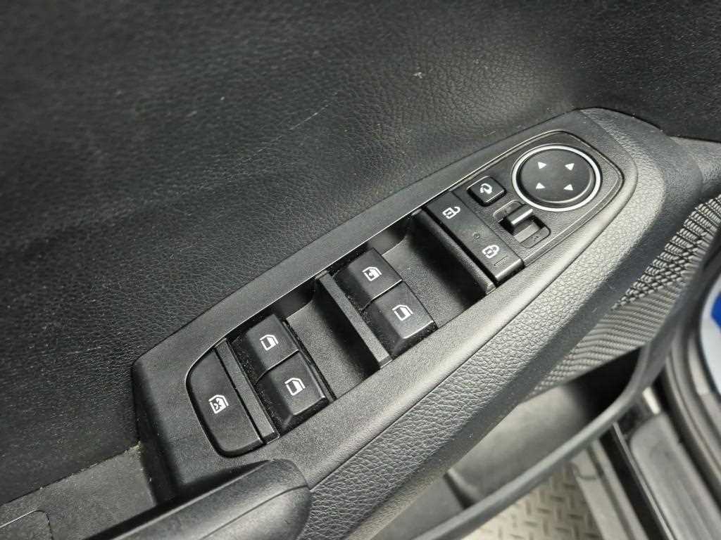 KIA Seltos 2023 Negro - Importación desde Corea - HF Imports Iquique - Foto 18