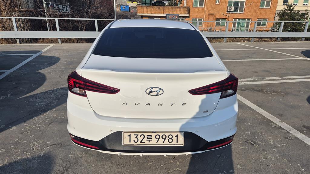 HYUNDAI Avante 2020 Blanco - Importación desde Corea - HF Imports Iquique - Foto 17