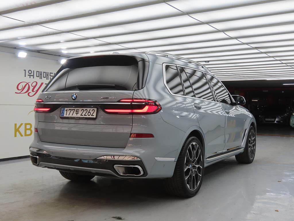 BMW X7 - Vista 4