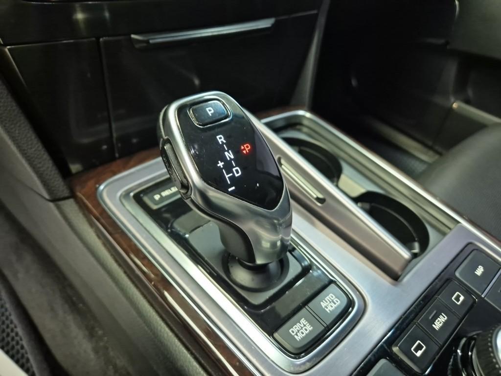 HYUNDAI Equus - Vista 7