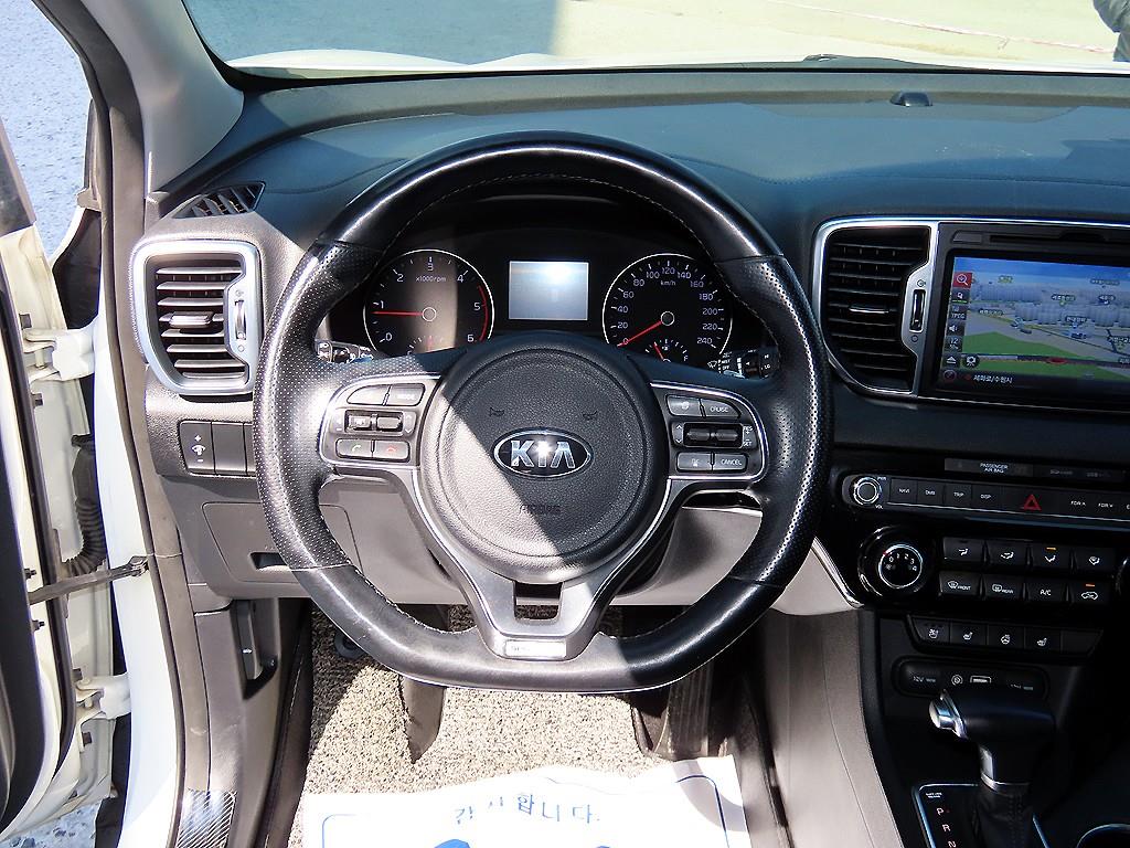 KIA Sportage - Vista 8