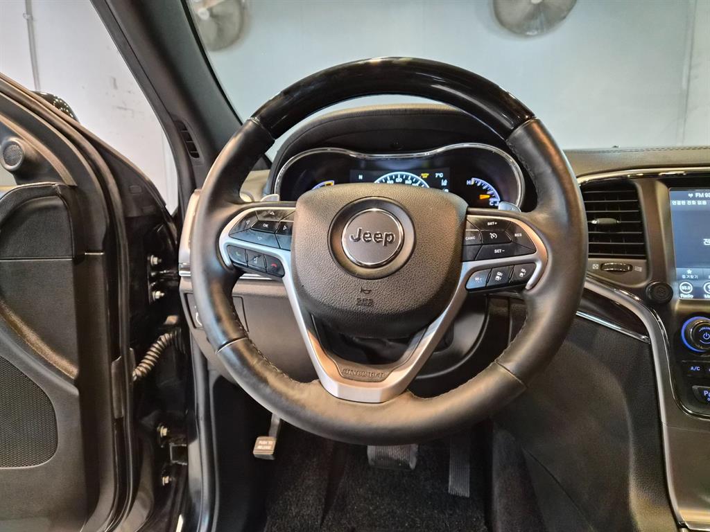 Jeep Cherokee - Vista 9