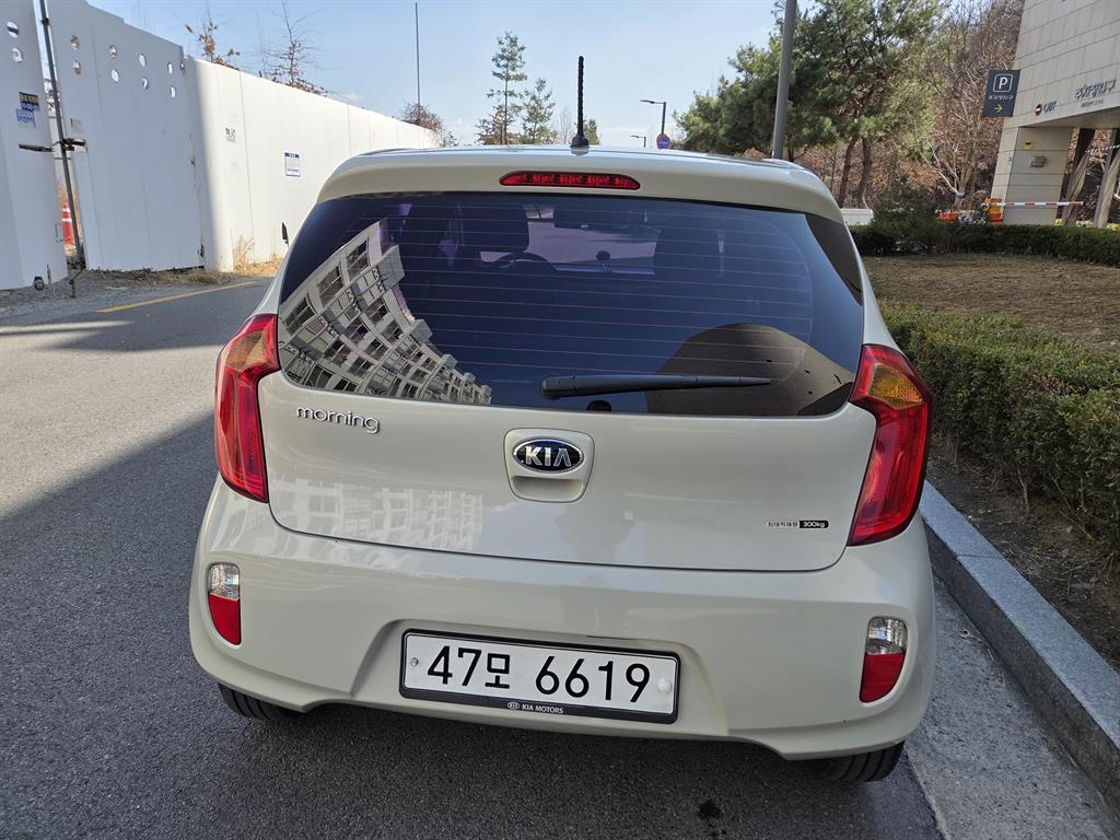 KIA Morning - Vista 4