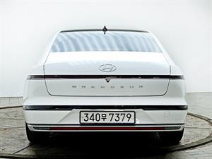 HYUNDAI Grandeur - Vista 6