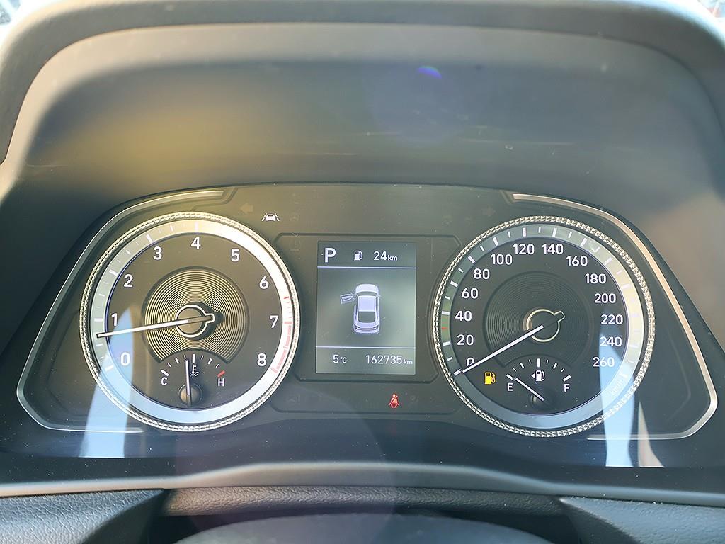 HYUNDAI Sonata - Vista 11