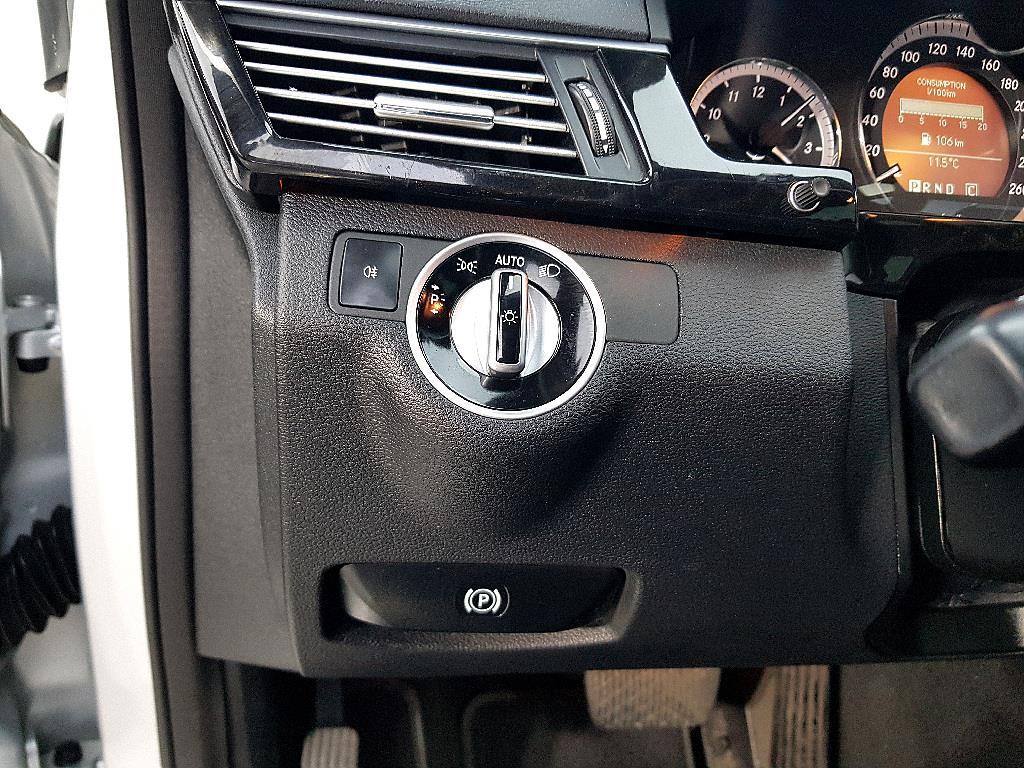 Mercedes Benz E class - Vista 11