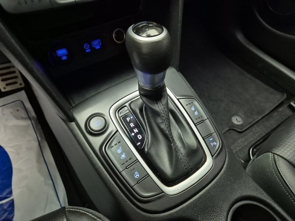 HYUNDAI Kona - Vista 8