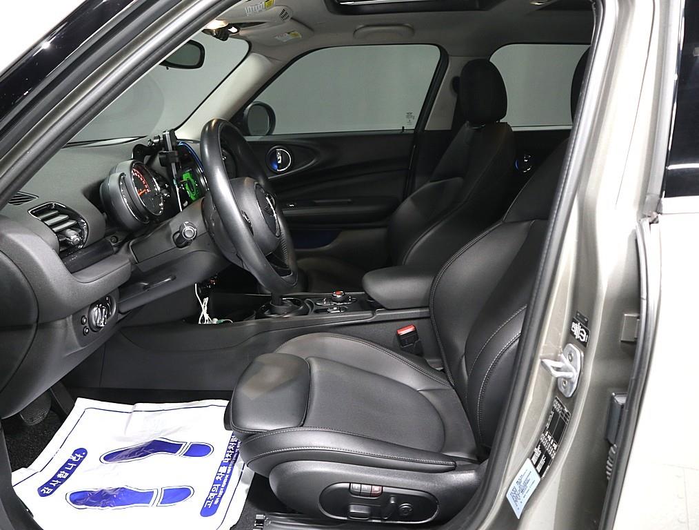 Mini Clubman - Vista 8