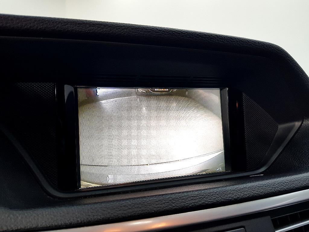 Mercedes Benz E class - Vista 12