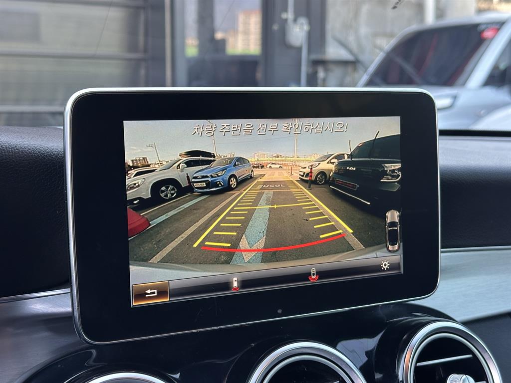 Mercedes Benz C Class - Vista 10