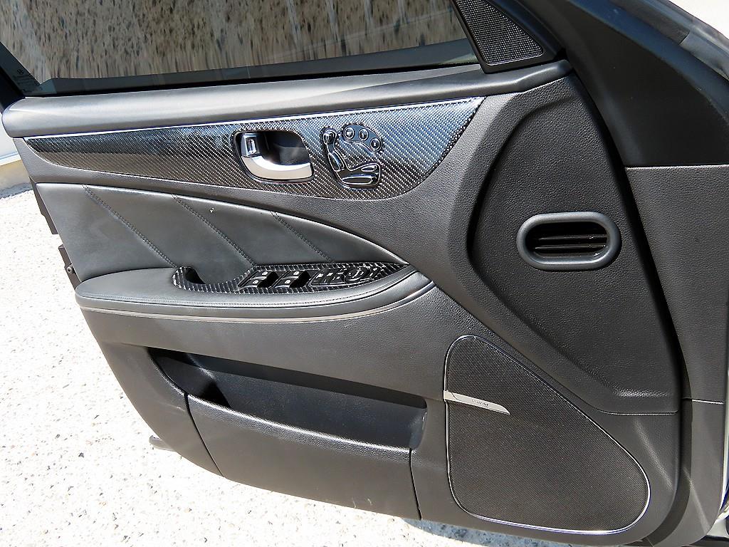 HYUNDAI Equus - Vista 12