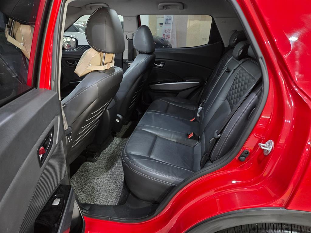 Ssangyong Tivoli - Vista 7