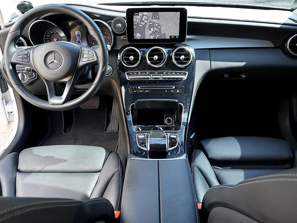 Mercedes Benz C Class - Vista 9