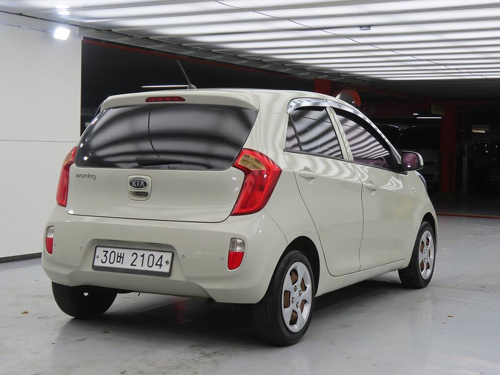 KIA Morning - Vista 4