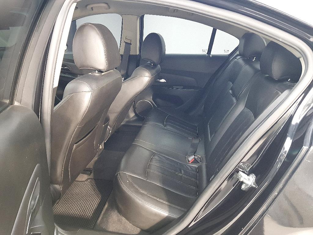 Chevrolet Cruise - Vista 8