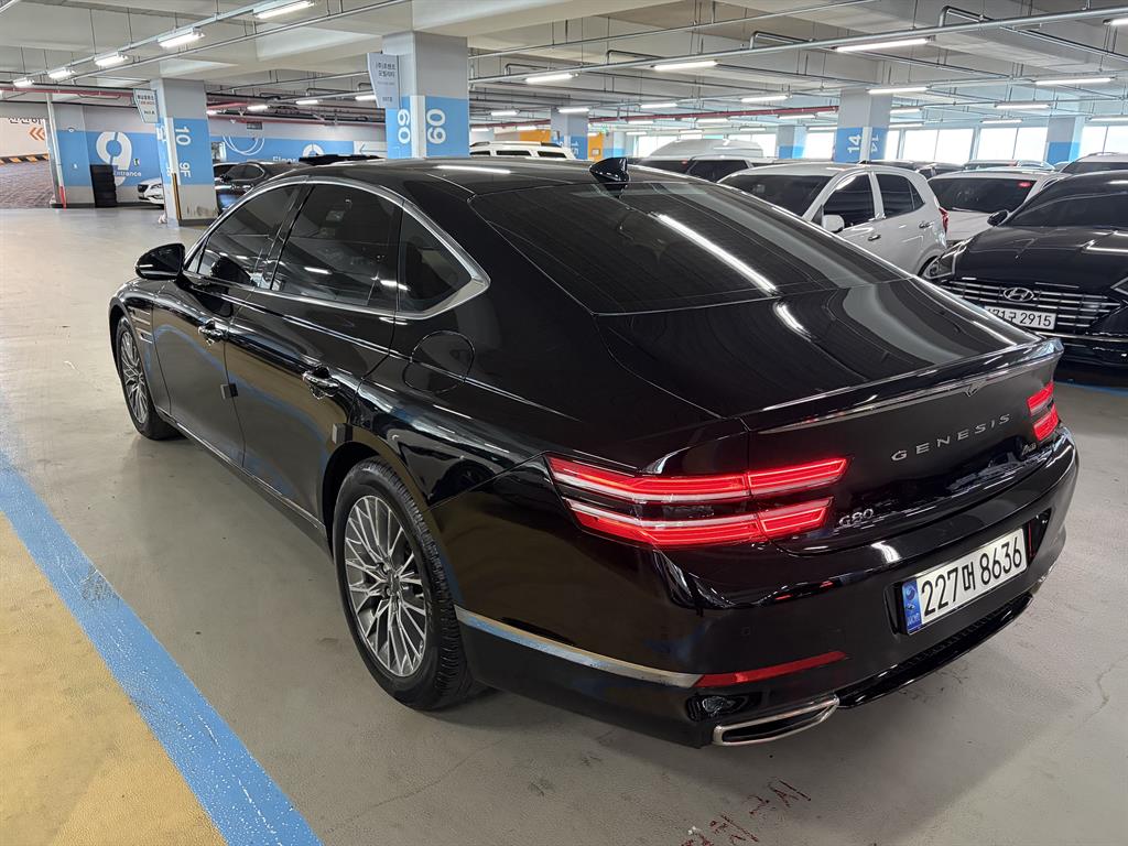 Genesis G80 - Vista 4