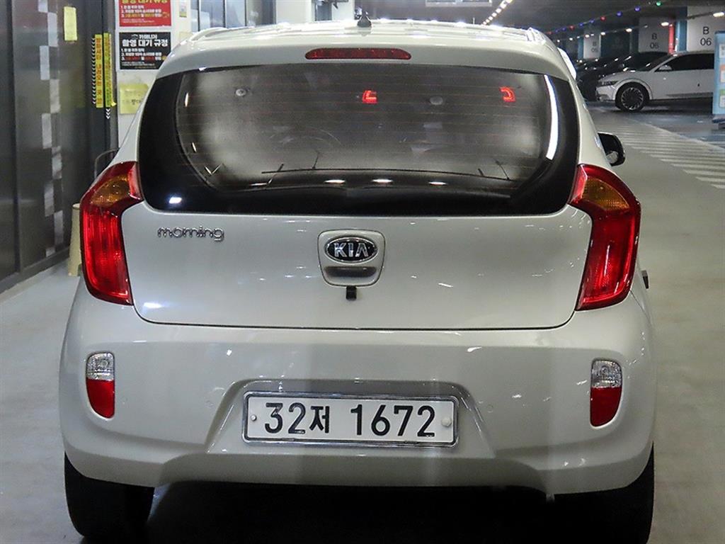 KIA Morning - Vista 5