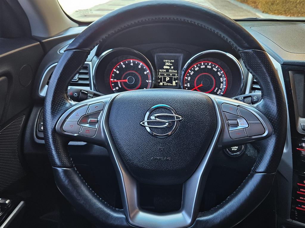 Ssangyong Tivoli - Vista 10