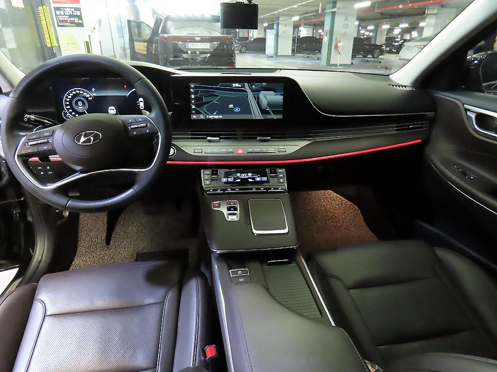 HYUNDAI Grandeur - Vista 10