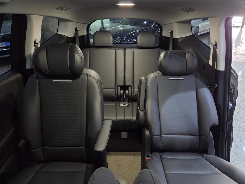 HYUNDAI IONIQ 9 - Vista 8