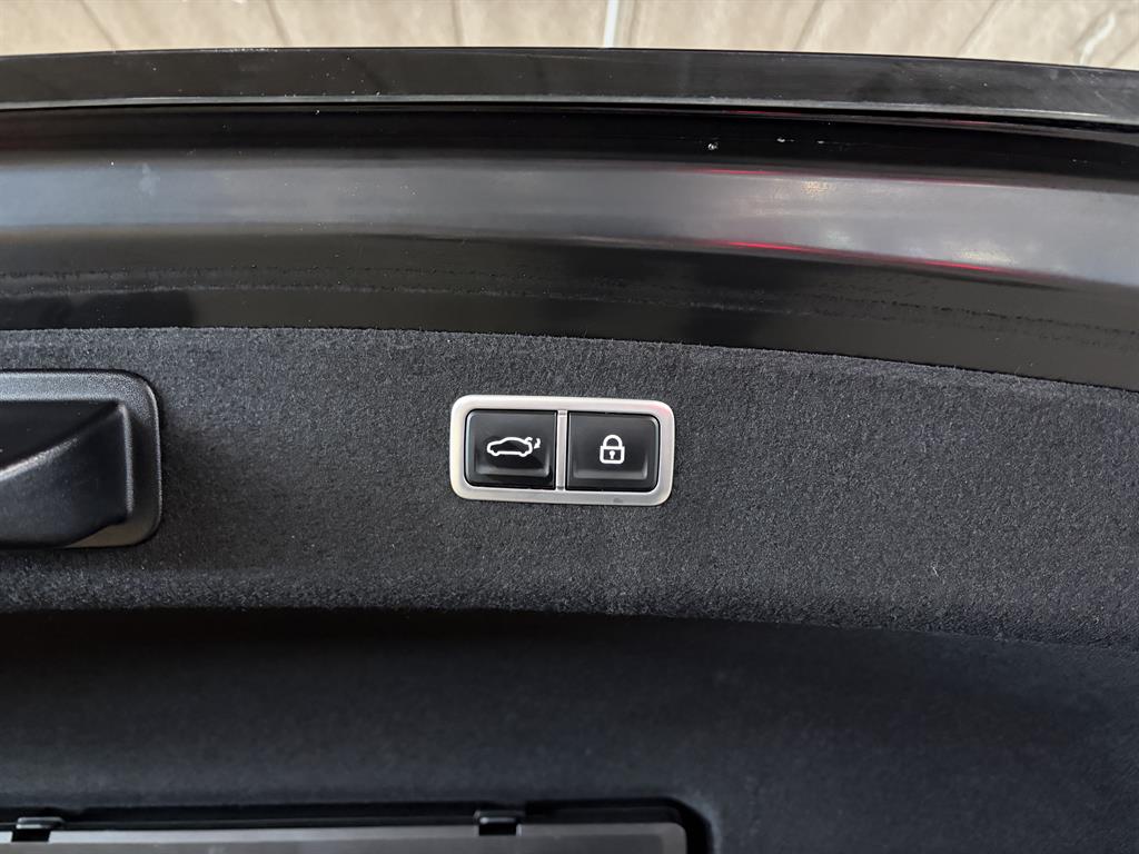 Genesis G80 - Vista 9