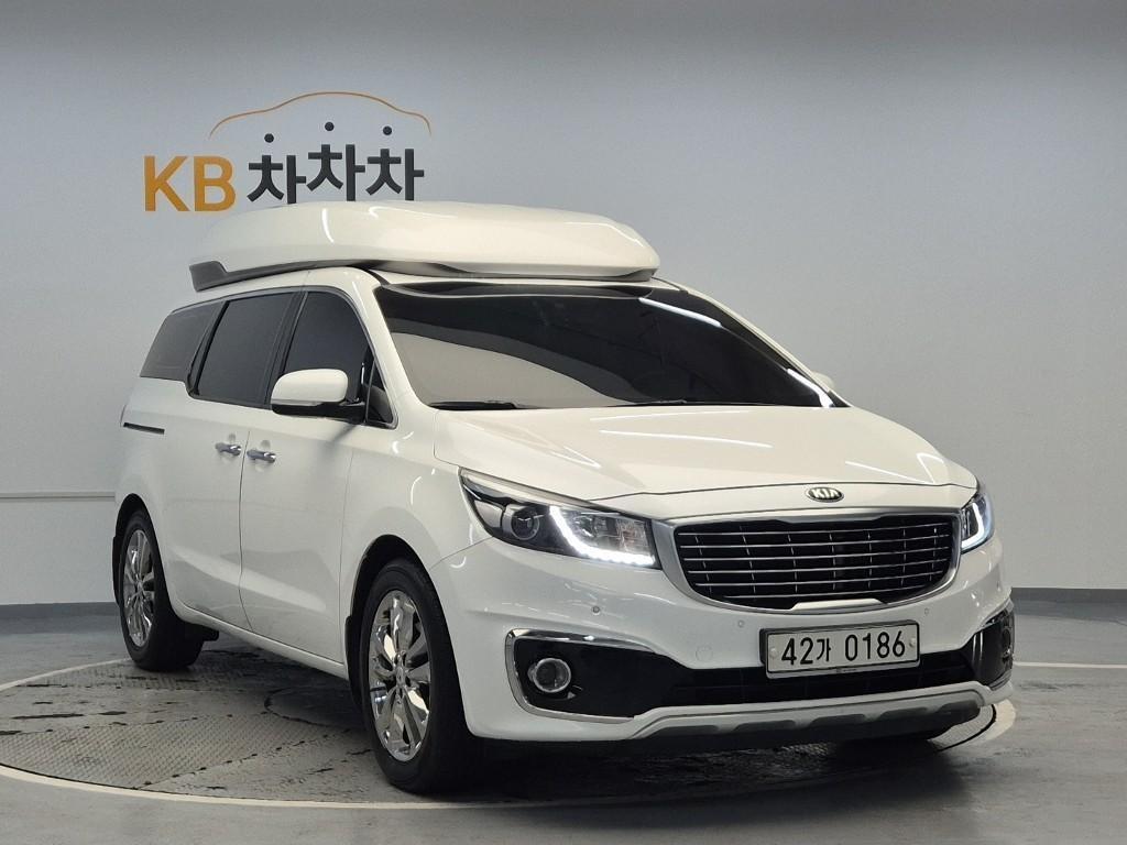 KIA Carnival - Vista 4
