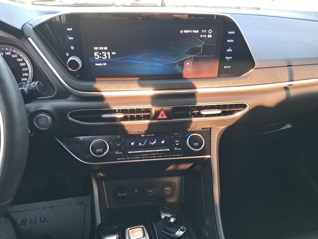 HYUNDAI Sonata - Vista 7