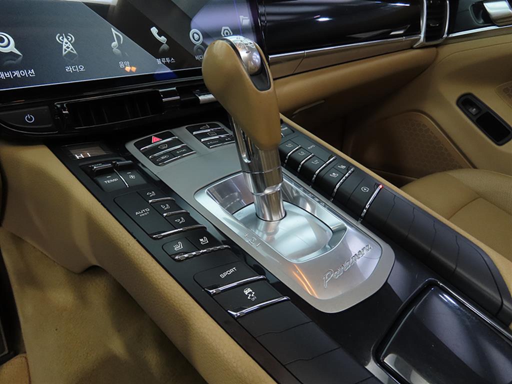 Porsche Panamera - Vista 11