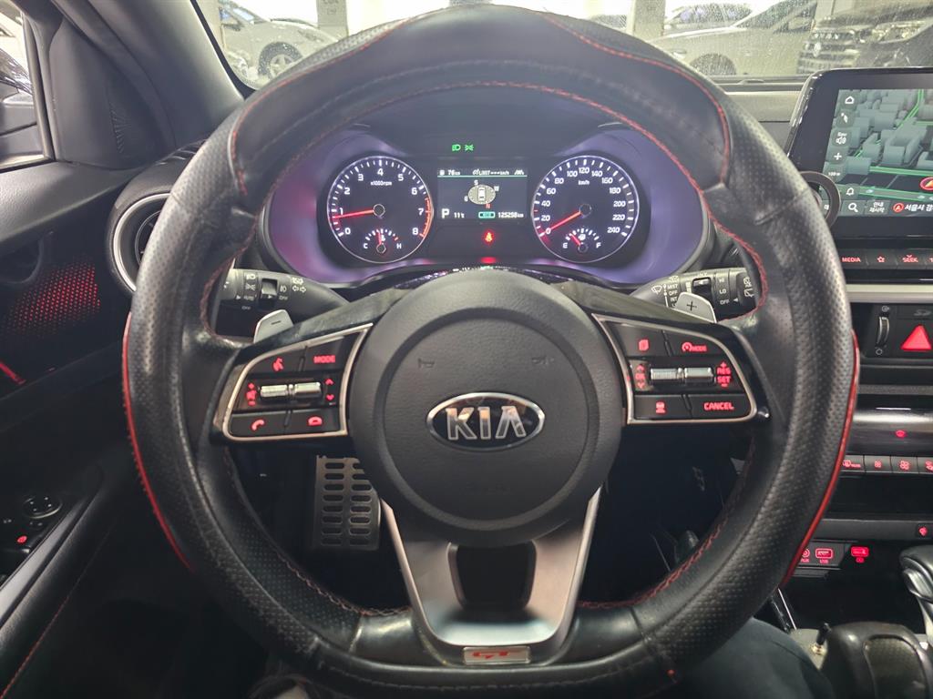 KIA K3 - Vista 6