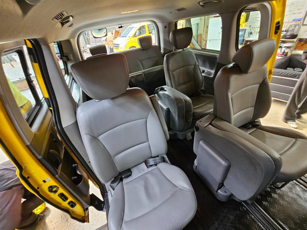HYUNDAI Starex 2019 Amarillo - Importación desde Corea - HF Imports Iquique - Foto 18