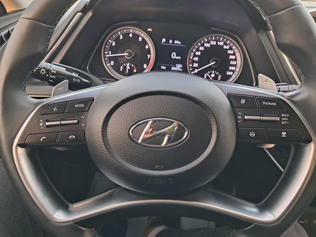 HYUNDAI Sonata - Vista 11