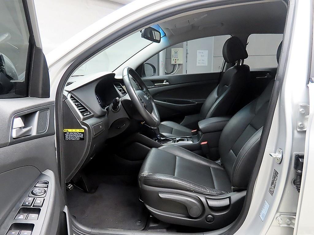 HYUNDAI Tucson - Vista 5