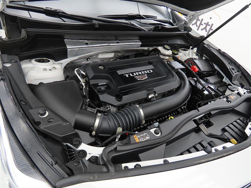 Cadillac XT4 2023 Blanco - Importación desde Corea - HF Imports Iquique - Foto 19