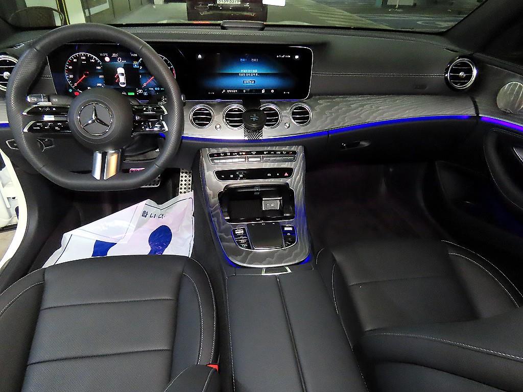 Mercedes Benz E class - Vista 9