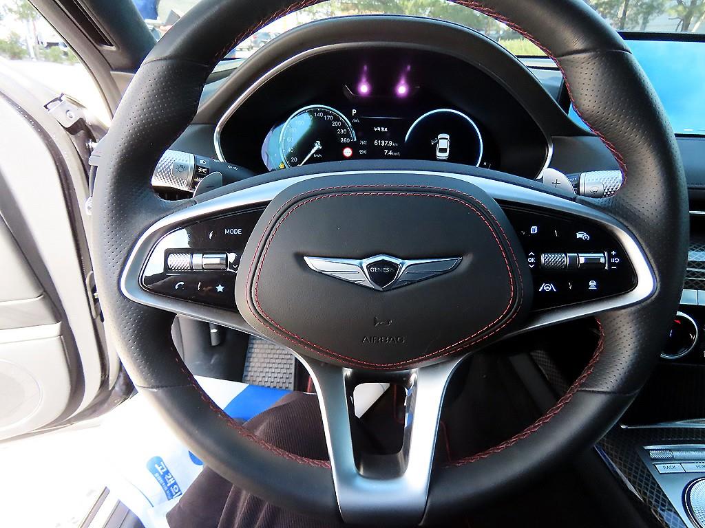 Genesis G80 - Vista 8