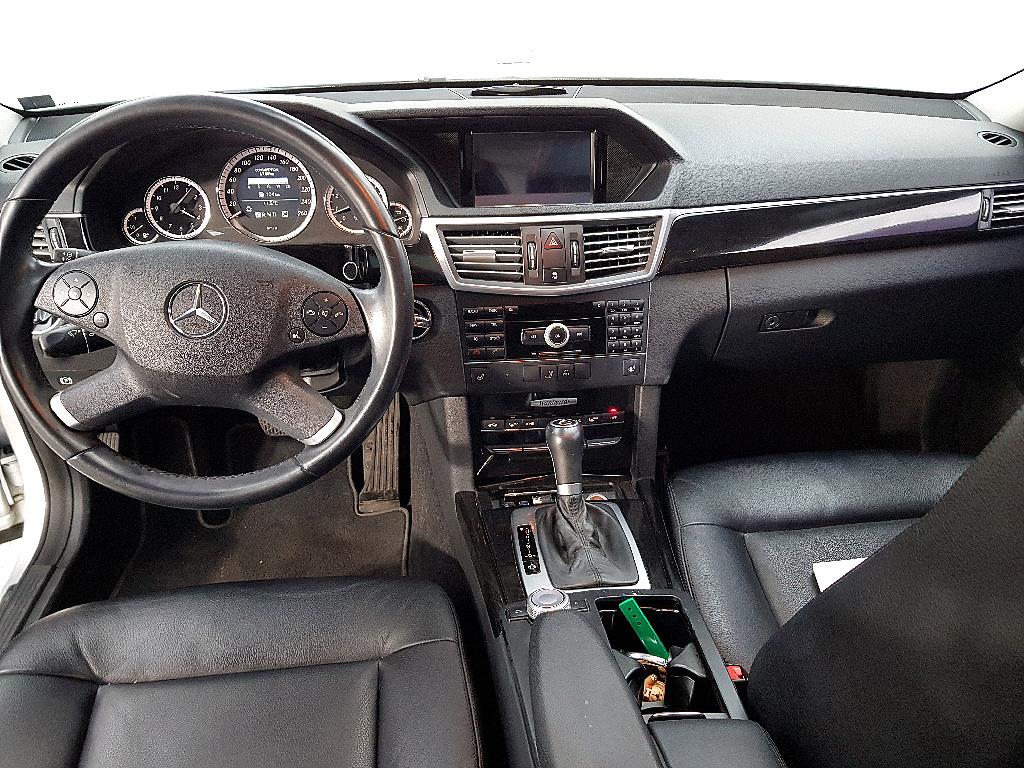Mercedes Benz E class - Vista 5