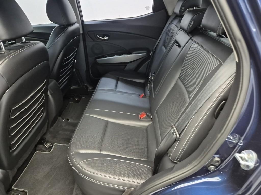 Ssangyong Tivoli - Vista 12