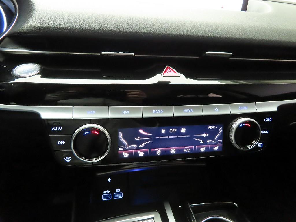 Genesis G80 - Vista 9