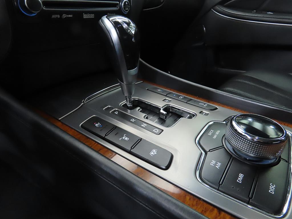 HYUNDAI Equus - Vista 11