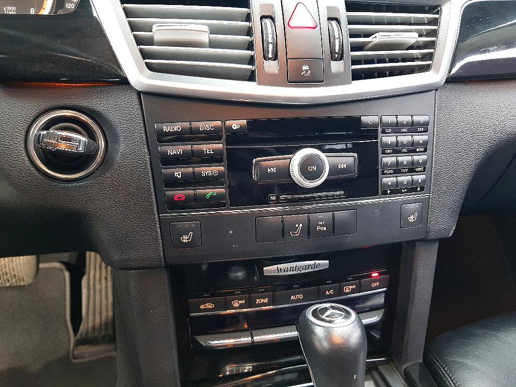 Mercedes Benz E class 2010 Plateado - Importación desde Corea - HF Imports Iquique - Foto 13