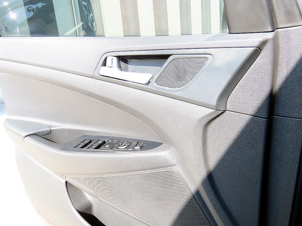 HYUNDAI Tucson - Vista 11