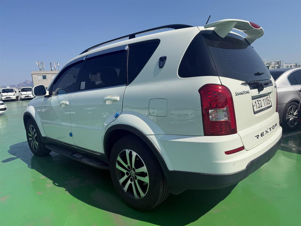 Ssangyong Rexton - Vista 6