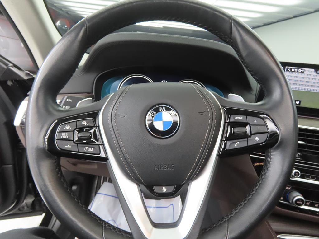 BMW 5 Series - Vista 8