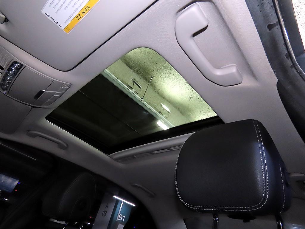 Mercedes Benz C Class 2015 Gris - Importación desde Corea - HF Imports Iquique - Foto 17