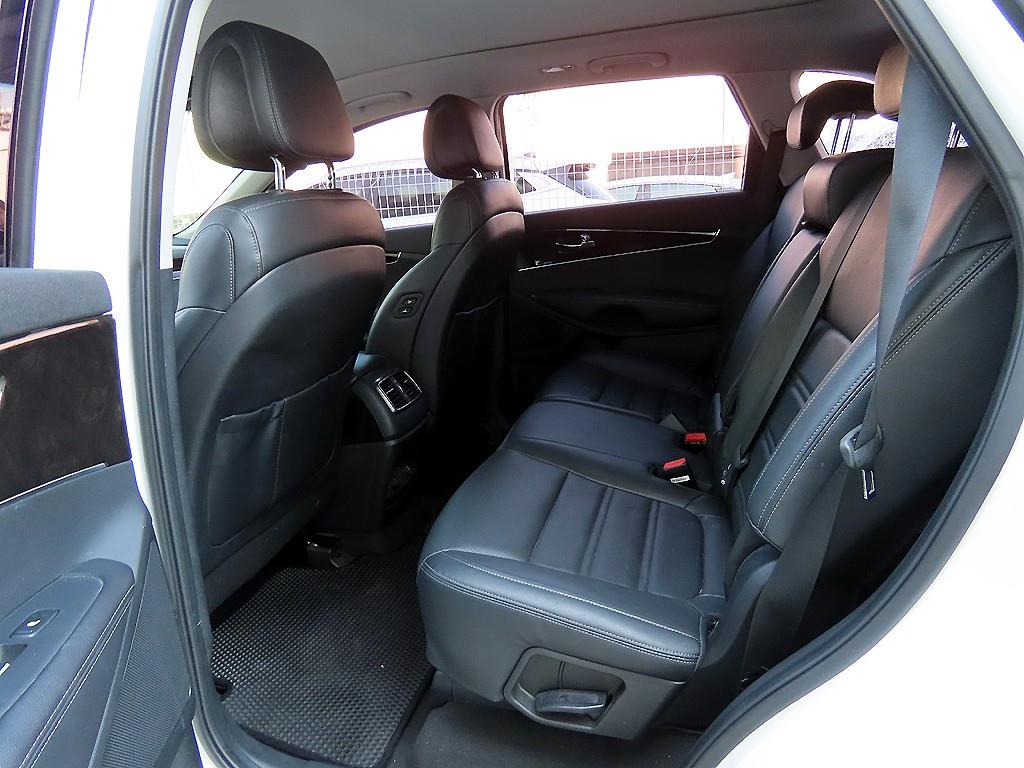 KIA Sorento - Vista 6