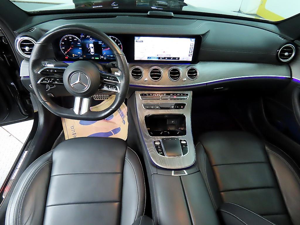 Mercedes Benz E class - Vista 7