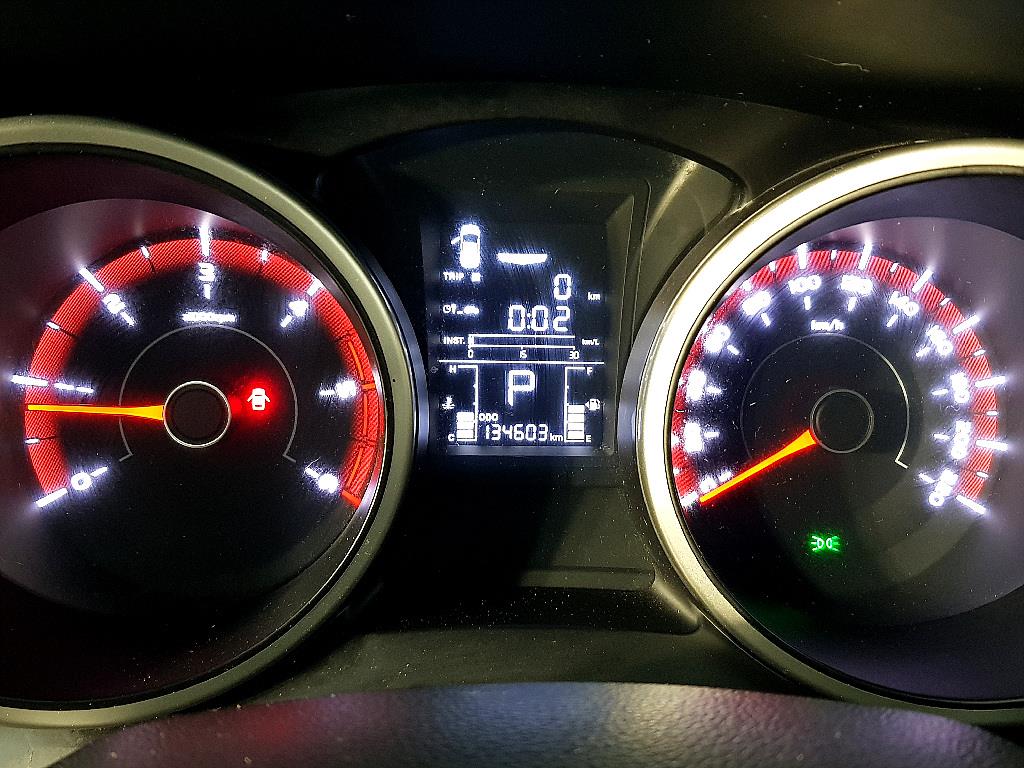 Ssangyong Tivoli - Vista 5