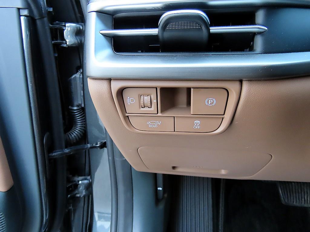 HYUNDAI Grandeur - Vista 12