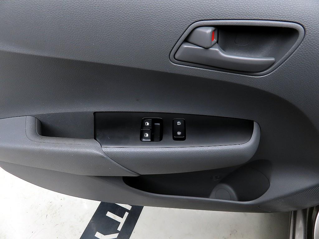 KIA Morning - Vista 11