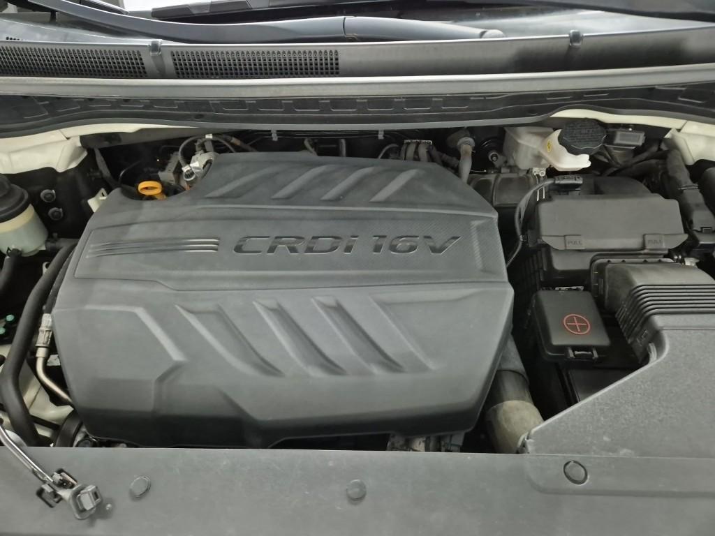 KIA Carnival - Vista 5